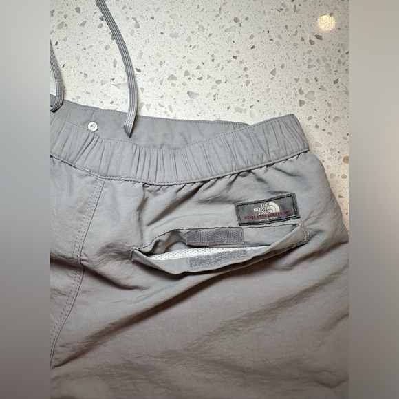 THE NORTH FACE WOMEN’S XS NYLON CARGO OUTDOORS CASUAL HIKING SHORTS KHAKI GREY - Picture 7 of 13